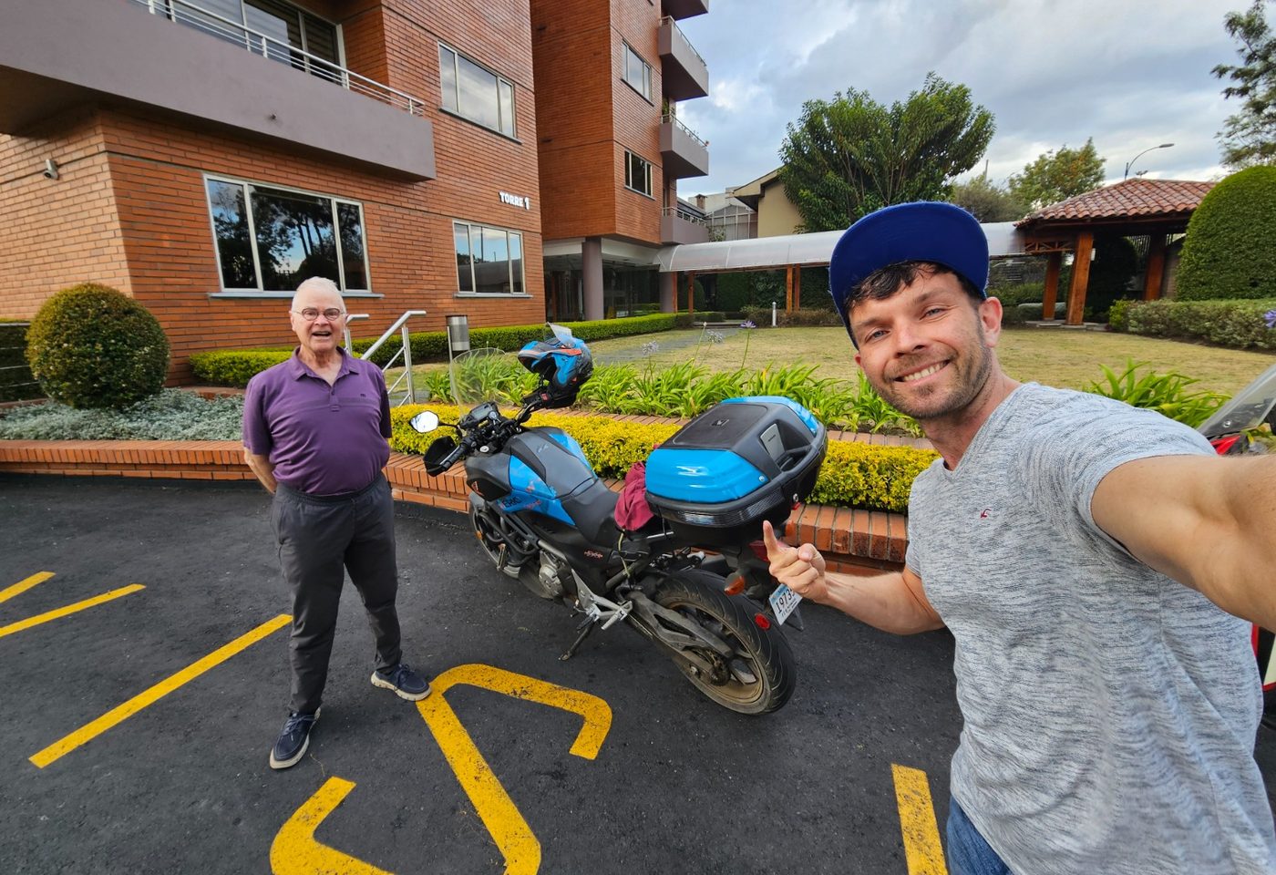 Eric in Cuenca with a retired American who appeared on his channel