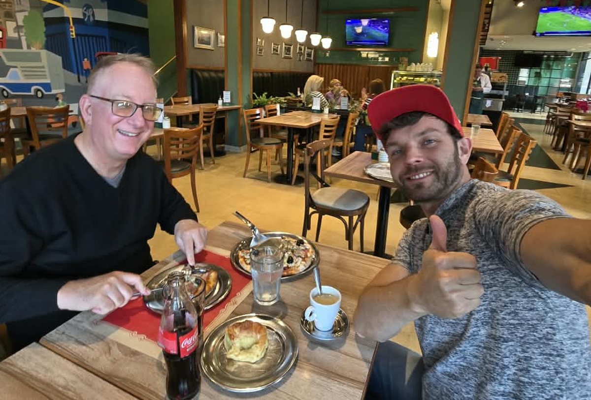 Eric having lunch with Richard, who retired to Cuenca